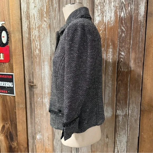 St. JOHN COLLECTION 10 Black White Tweed 3/4 Sleeve Metallic Fringe Trim Jacket - Picture 9 of 15